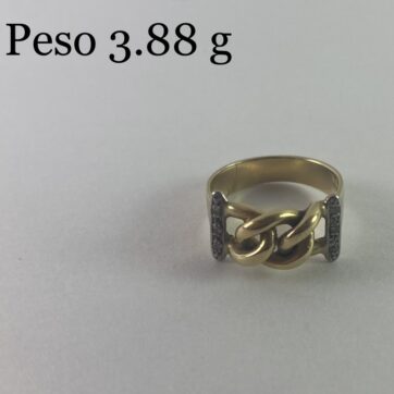 Anillo con diseño de trenza y circones