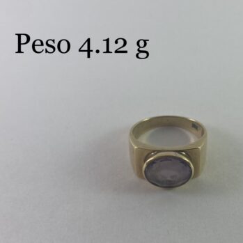 Anillo con diseño de piedra lila