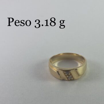 Anillo con diseño de dos circones
