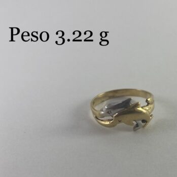 Anillo con diseño de delfines