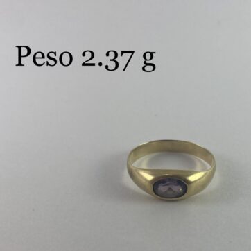Anillo con diseño de circón lila