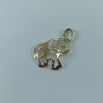 Dije con diseño de elefante