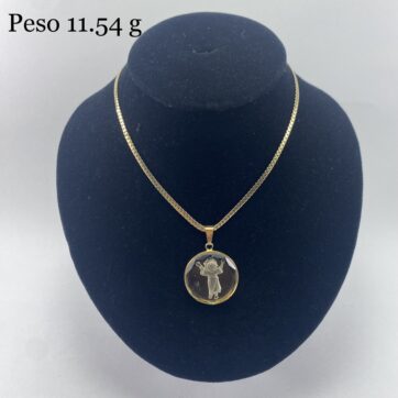 Cadena de serpiente con dije