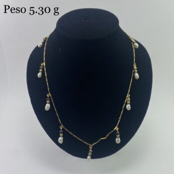 Cadena con diseño de perlas
