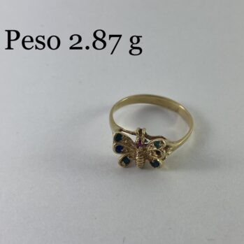 Anillo con diseño de mariposa con circones